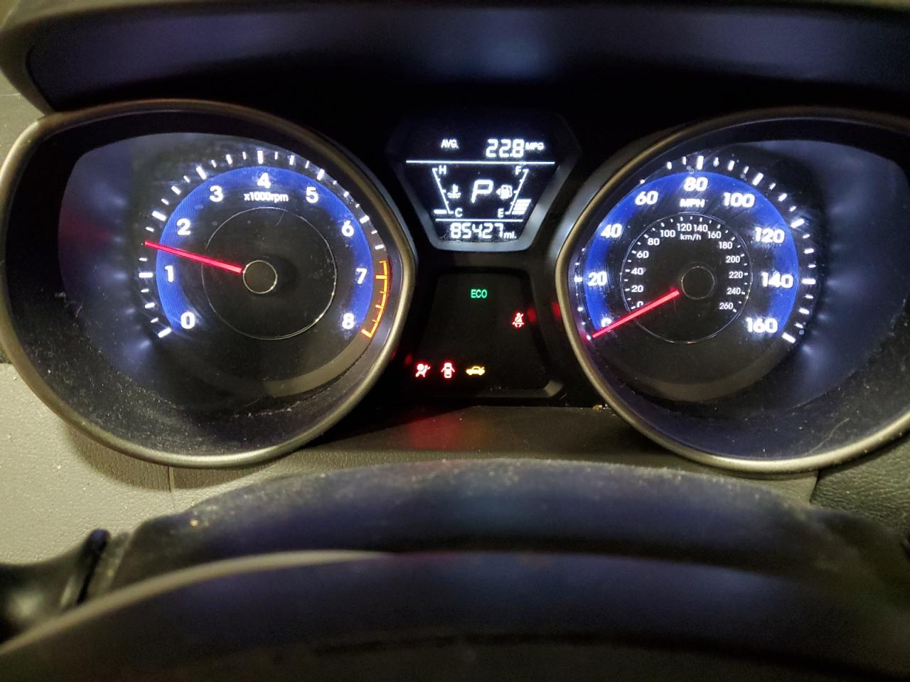 2016 Hyundai Elantra - Image 9