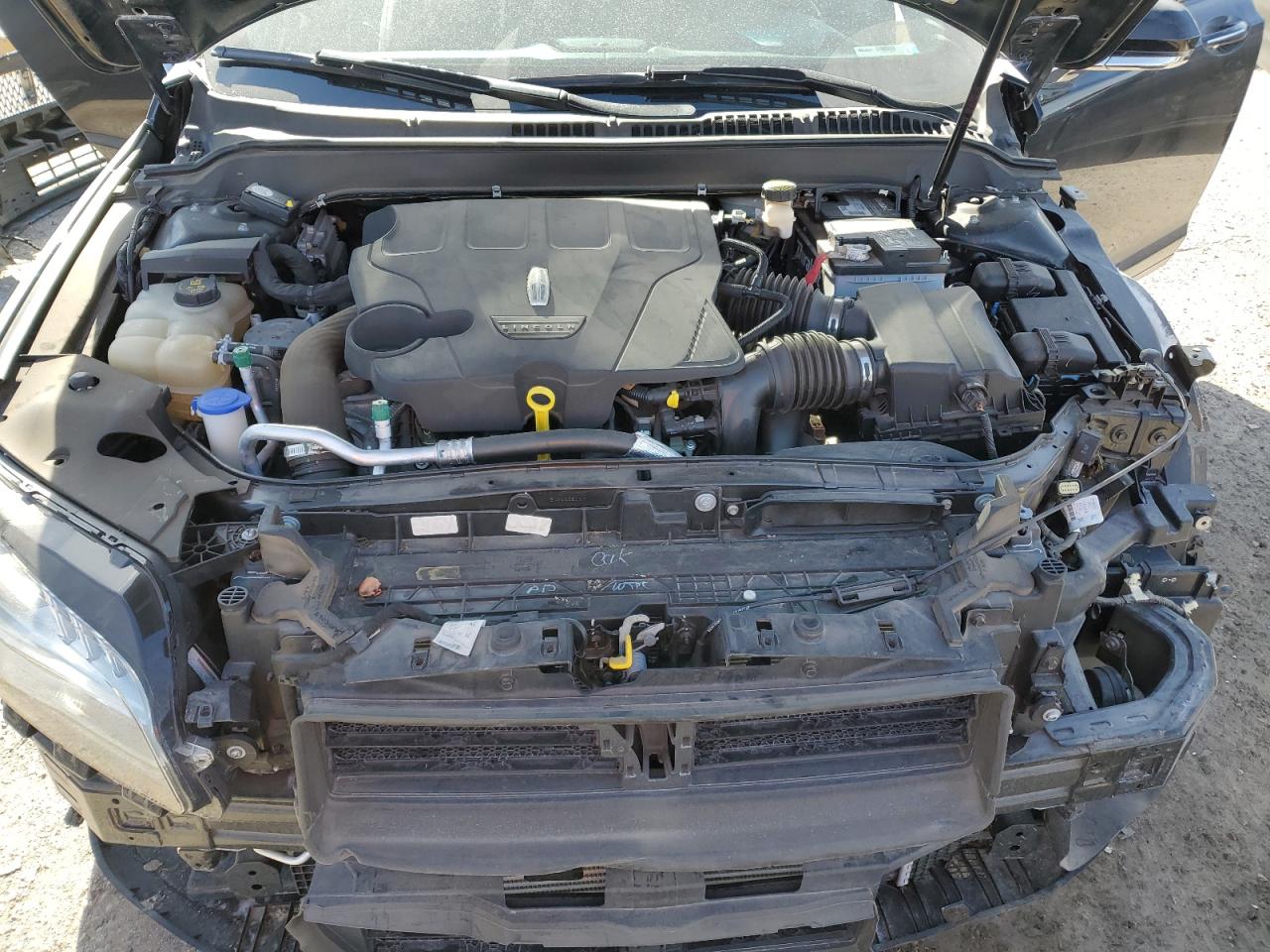 2017 Lincoln MKZ - Image 11