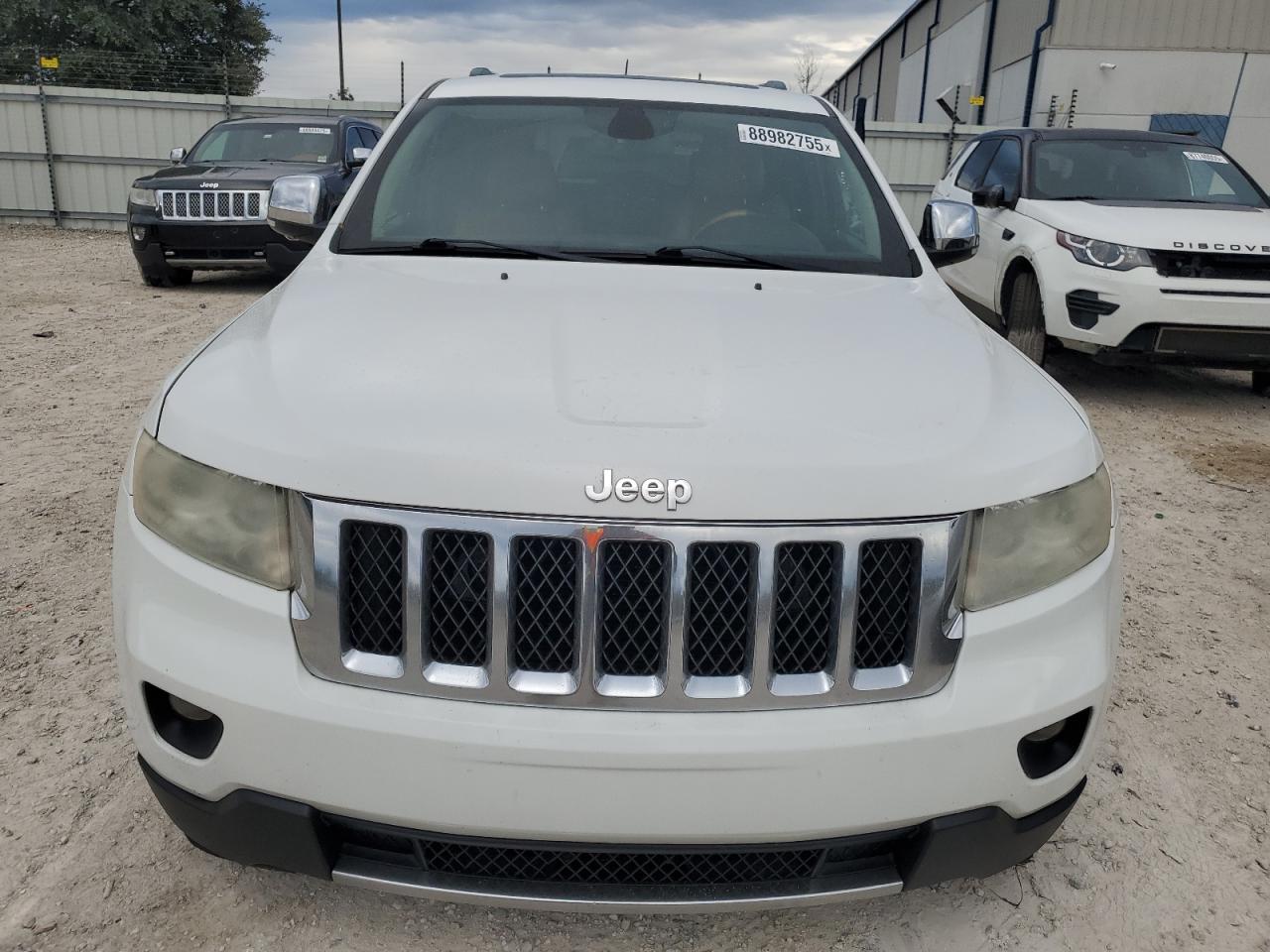 2013 Jeep Grand Cherokee - Image 5