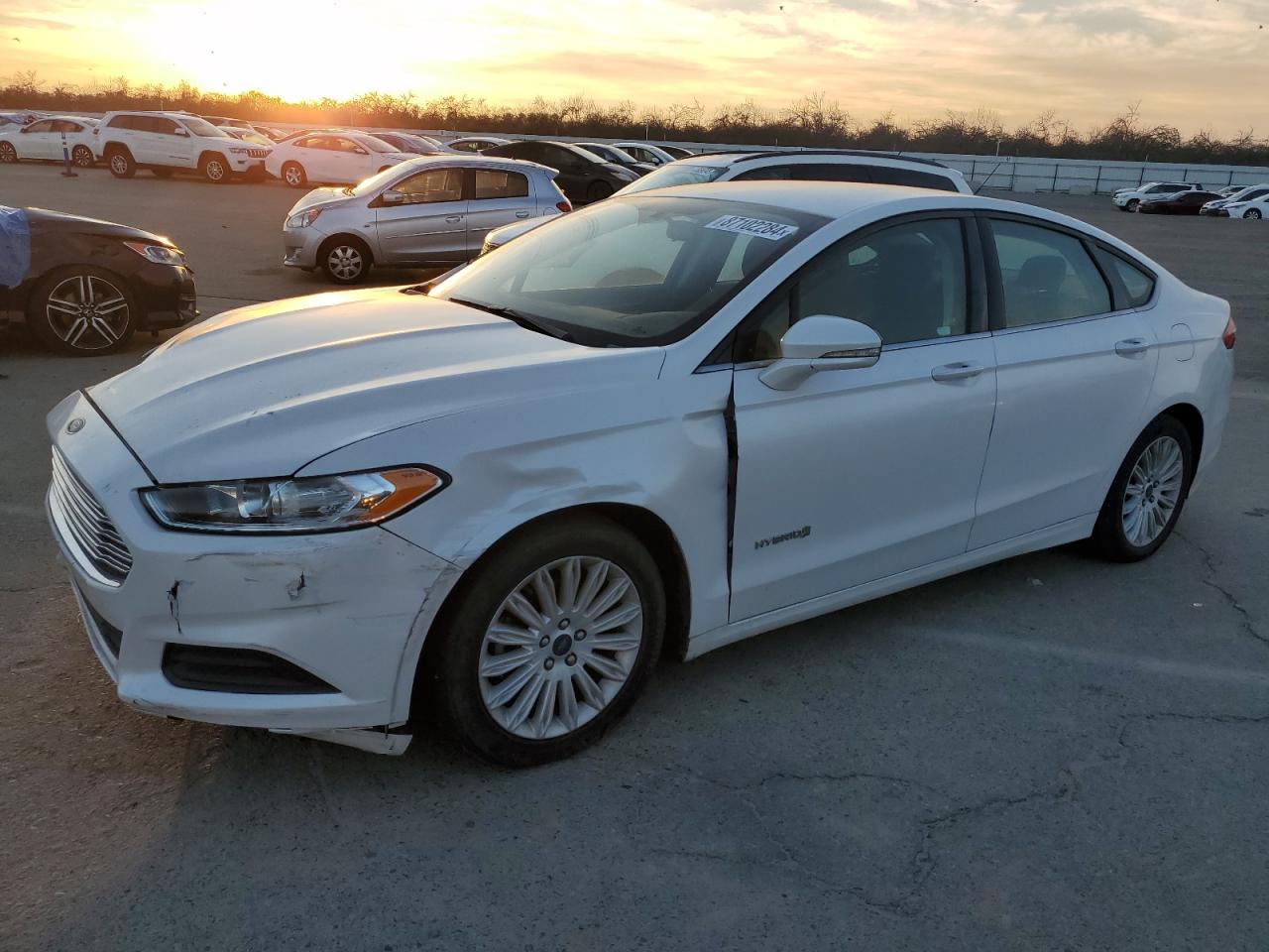 VIN 3FA6P0LU6GR283279 2016 FORD FUSION no.1