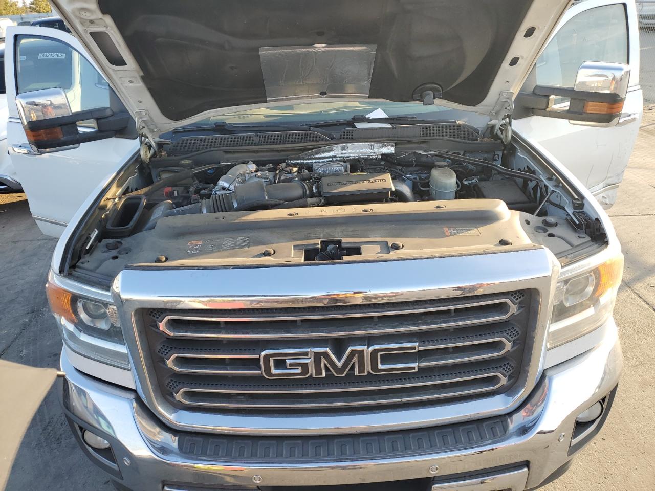2018 GMC Sierra - Image 11