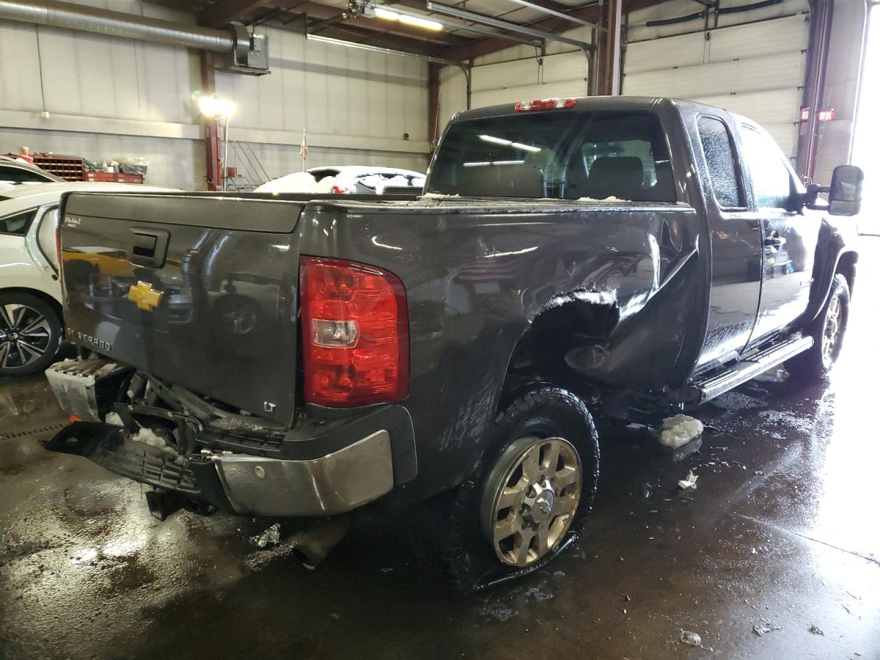 2011 Chevrolet Silverado - Image 3