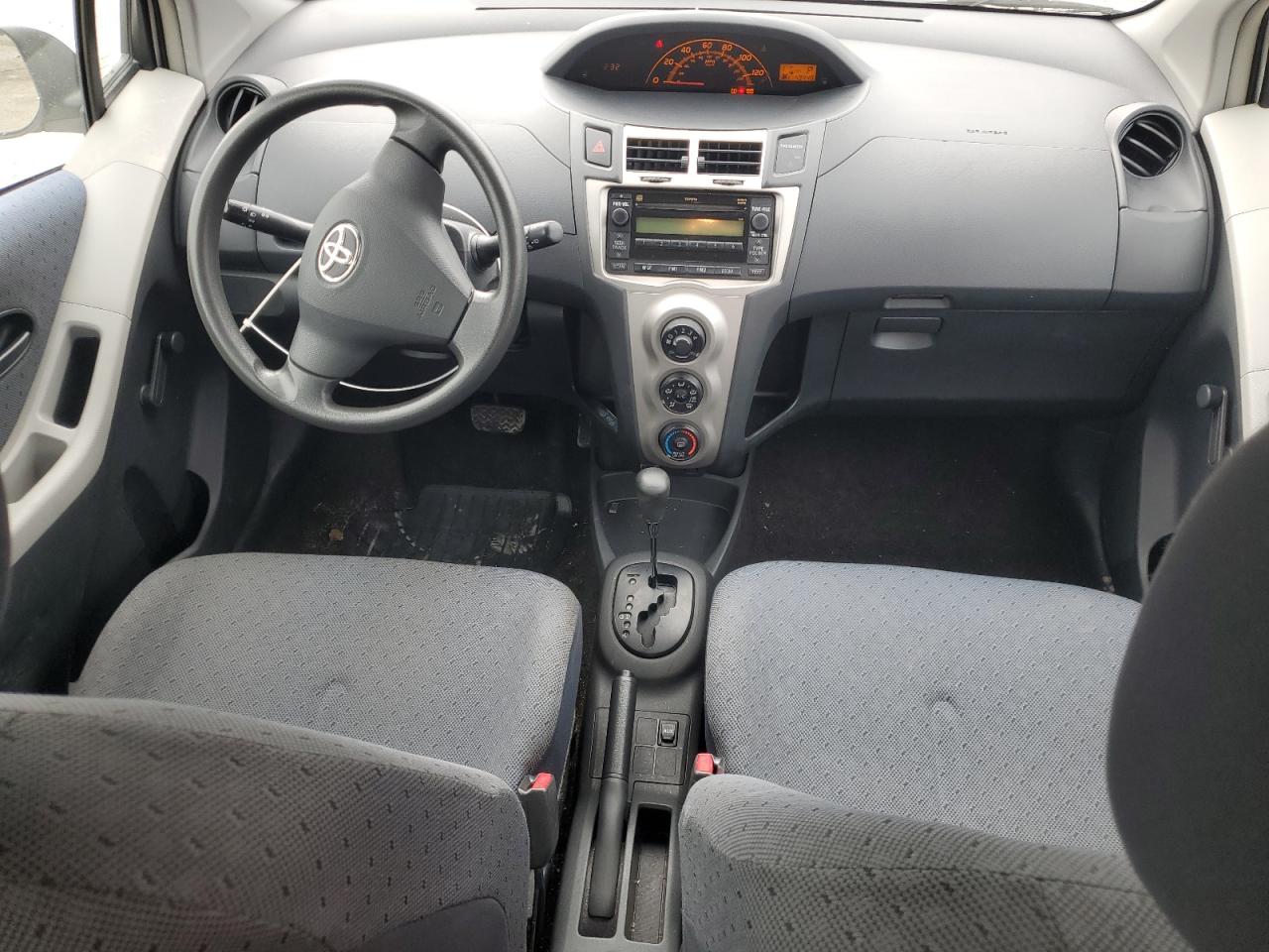 2010 Toyota Yaris - Image 8