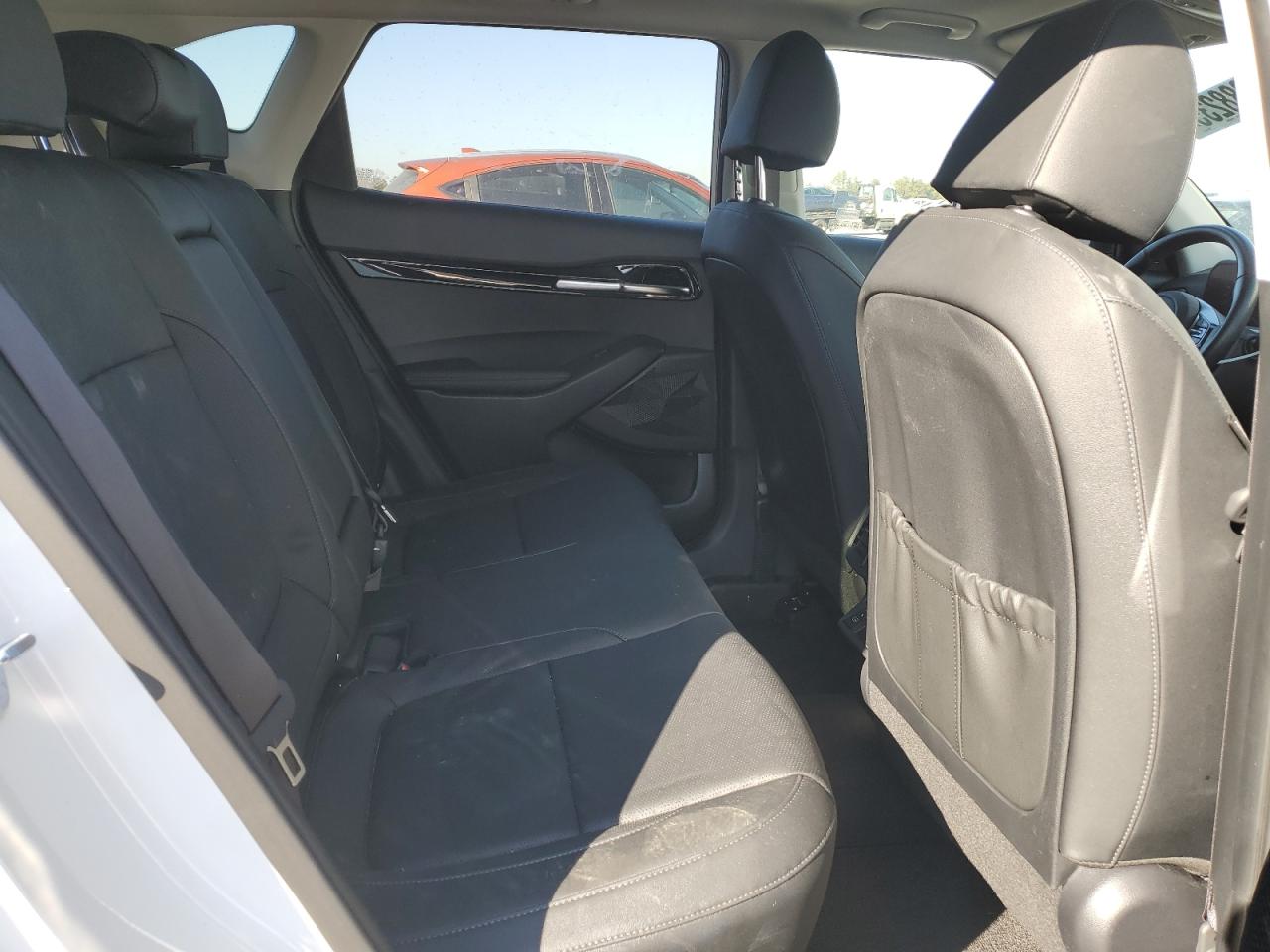 2024 Kia Seltos - Image 11
