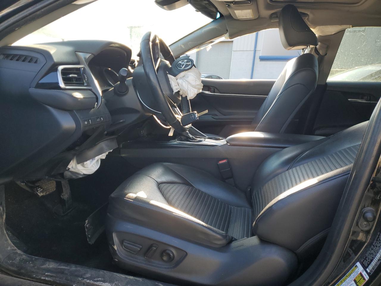 2018 Toyota Camry - Image 7