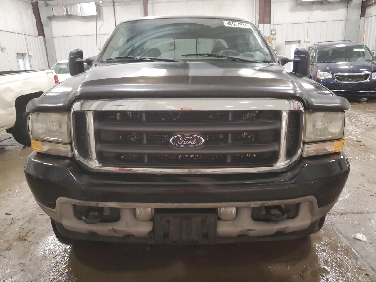 2003 Ford F250 - Image 5