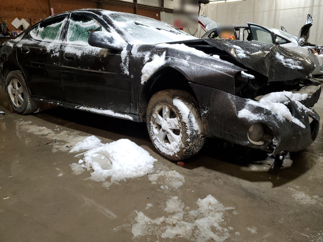 2008 Pontiac Grand Prix - Image 4