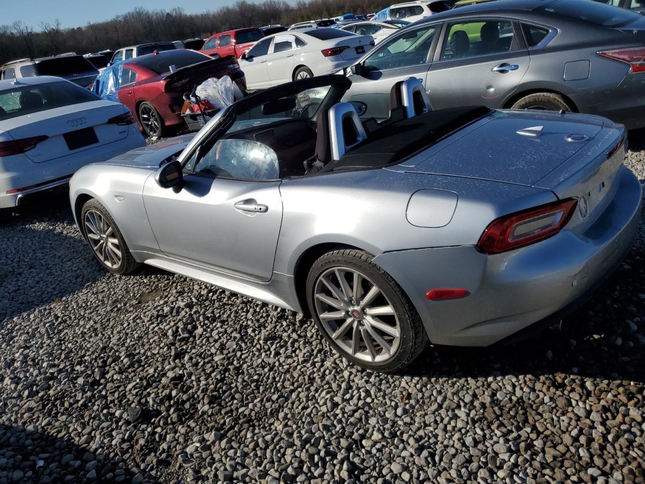 2020 Fiat 124 Spider - Image 2