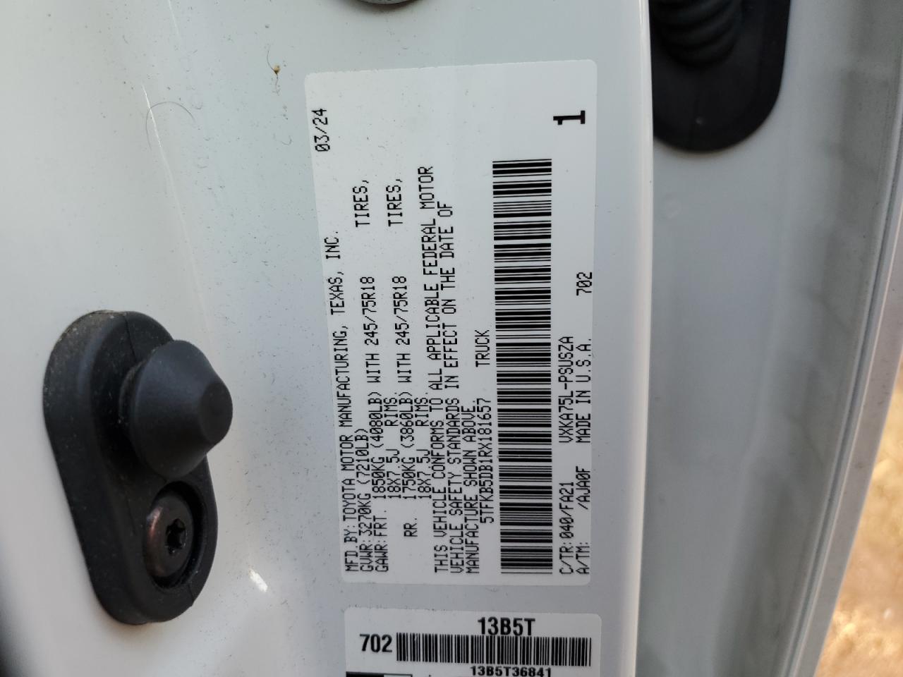 2024 Toyota Tundra - Image 14