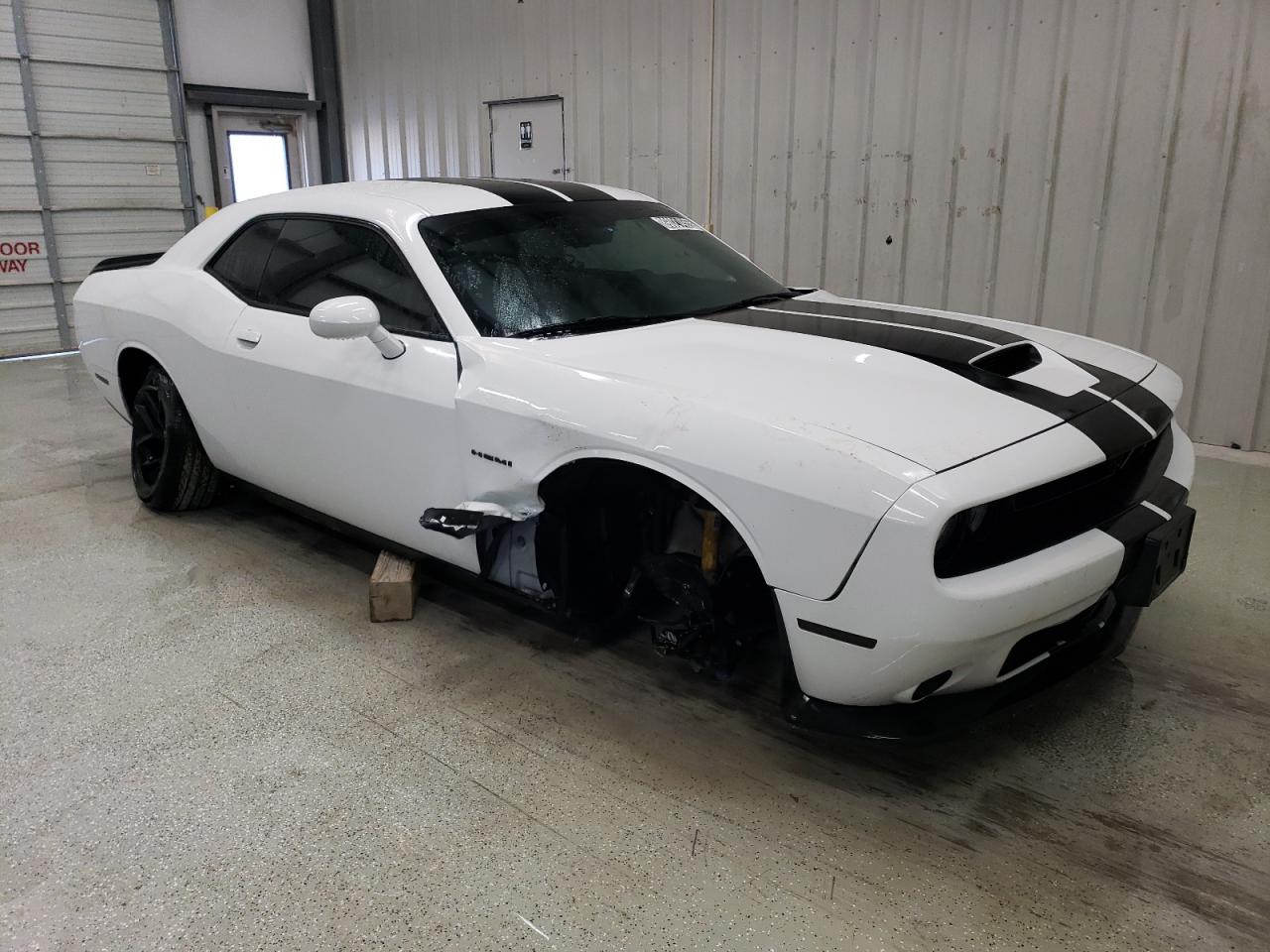 2020 Dodge Challenger - Image 4