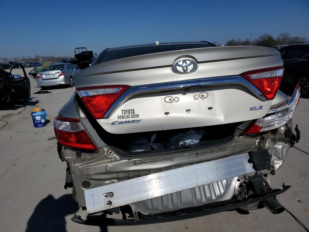 2015 Toyota Camry - Image 6