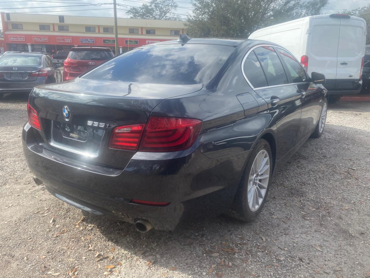 VIN WBAFR7C54DC819417 2013 BMW 5 SERIES no.4