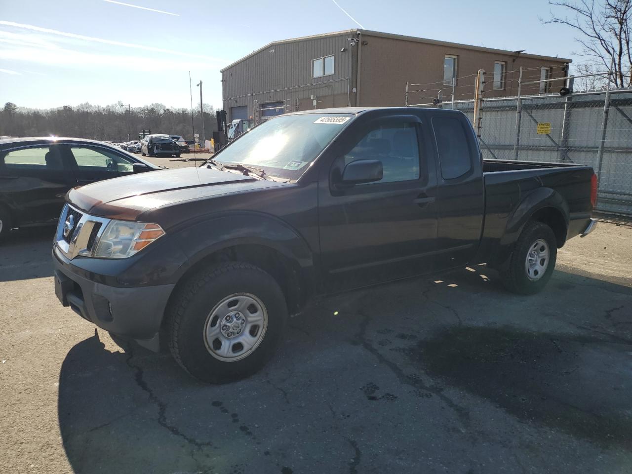 2015 Nissan Navara (Frontier) - Image 1