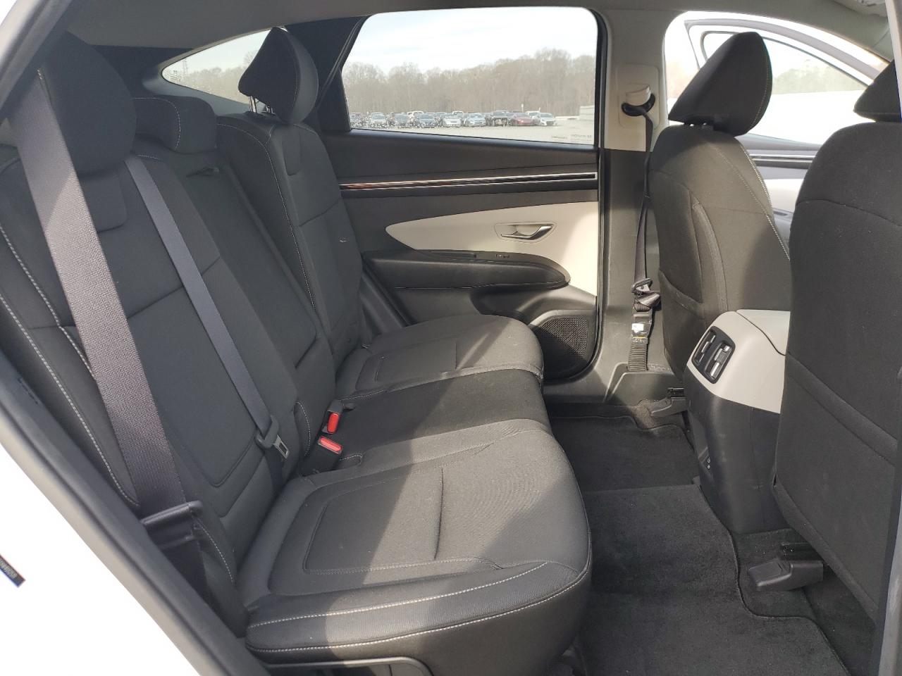 2022 Hyundai Tucson - Image 11