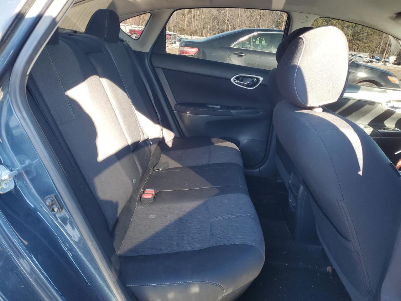 2014 Nissan Sentra - Image 10