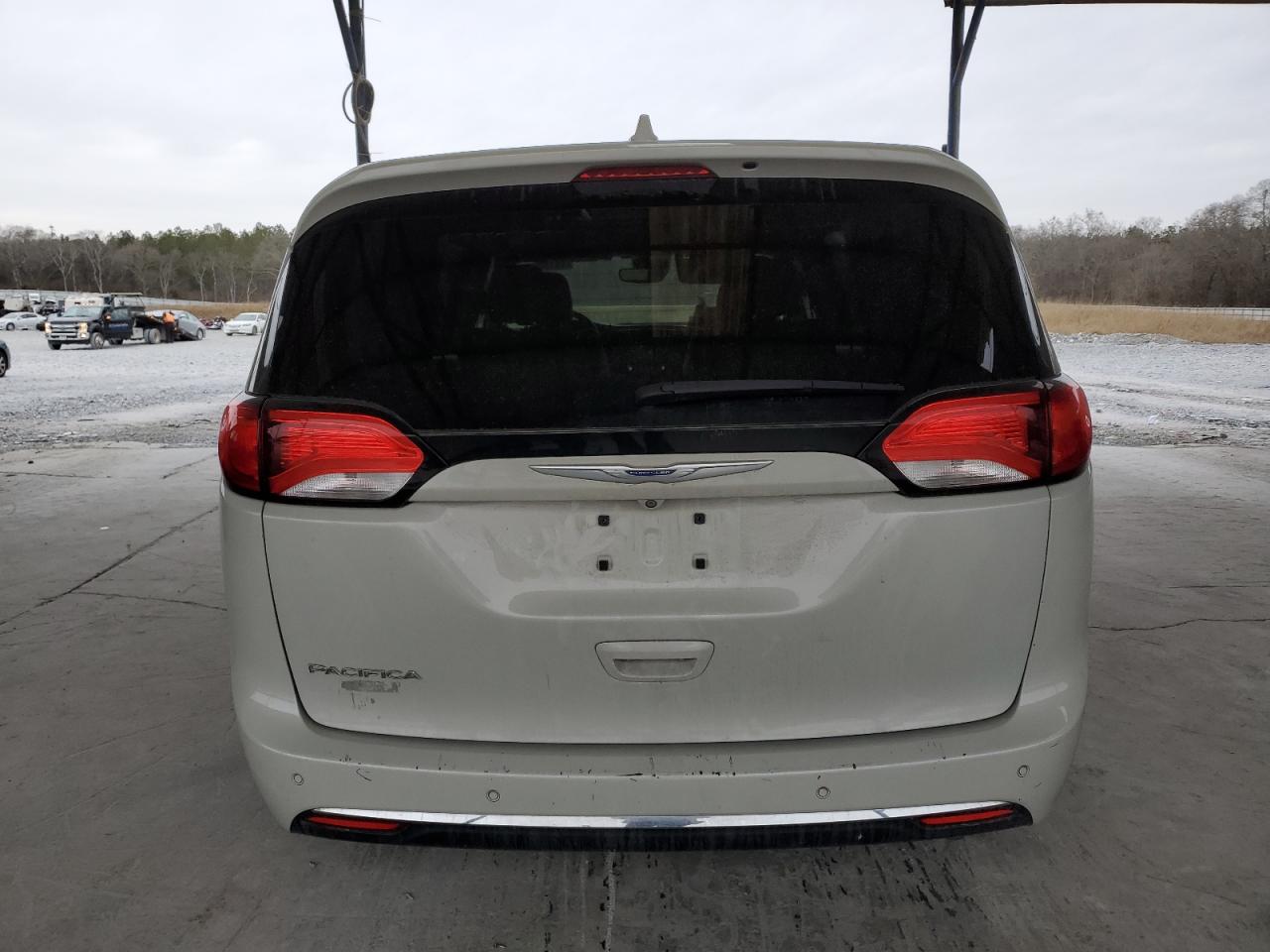 2020 Chrysler Pacifica - Image 6