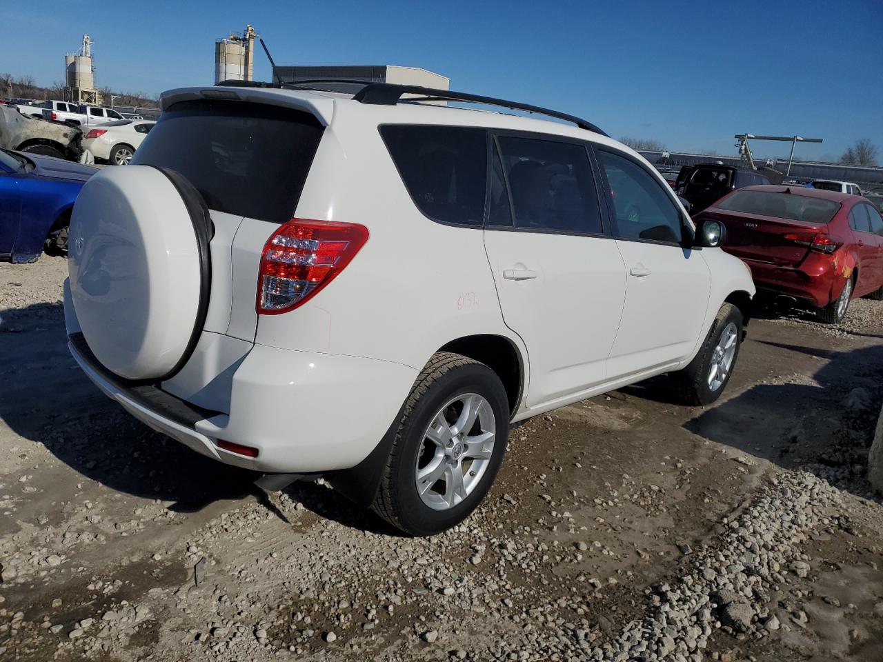 2012 Toyota RAV 4 - Image 3