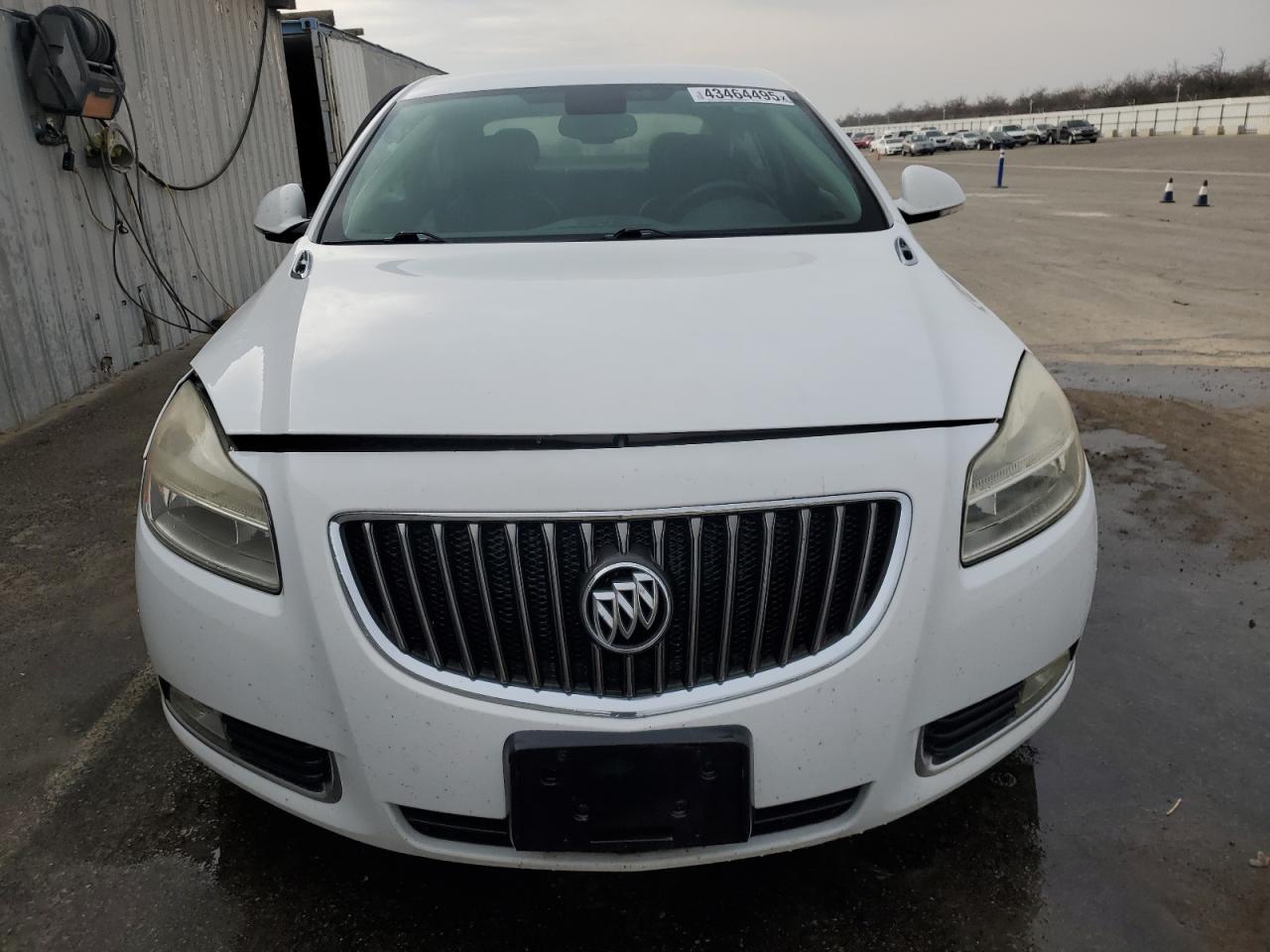2012 Buick Regal - Image 5