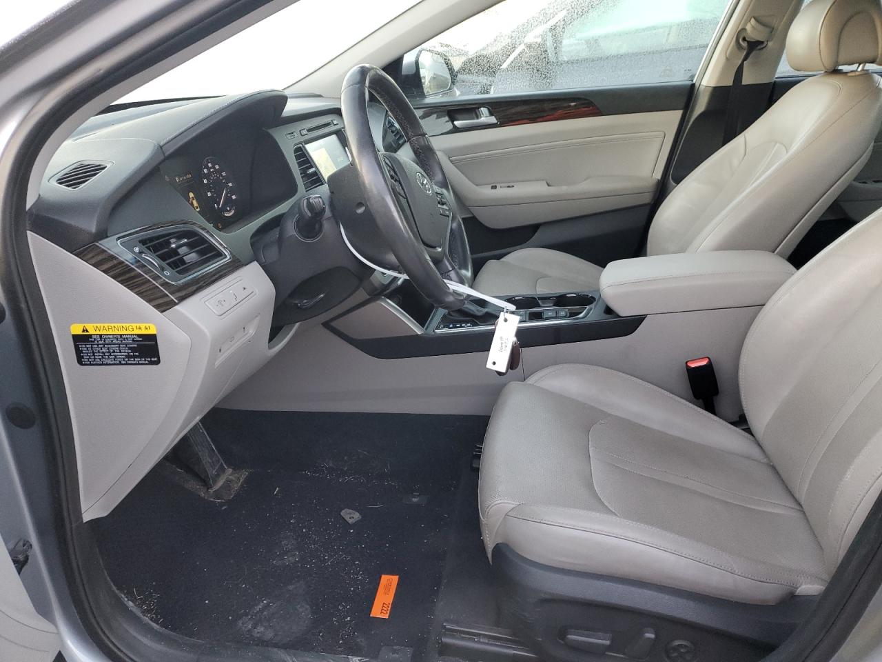 2016 Hyundai Sonata - Image 7