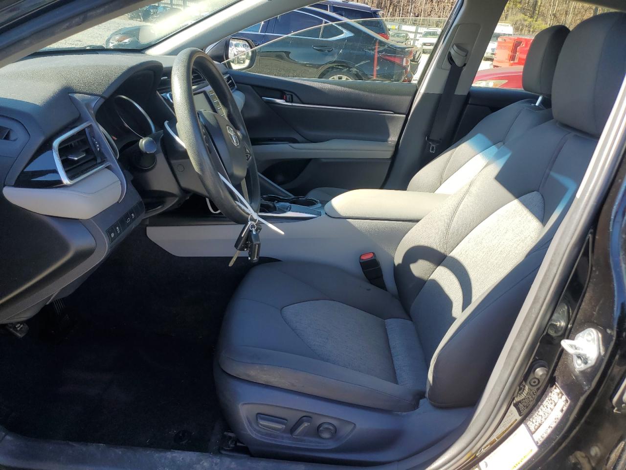 2018 Toyota Camry - Image 7
