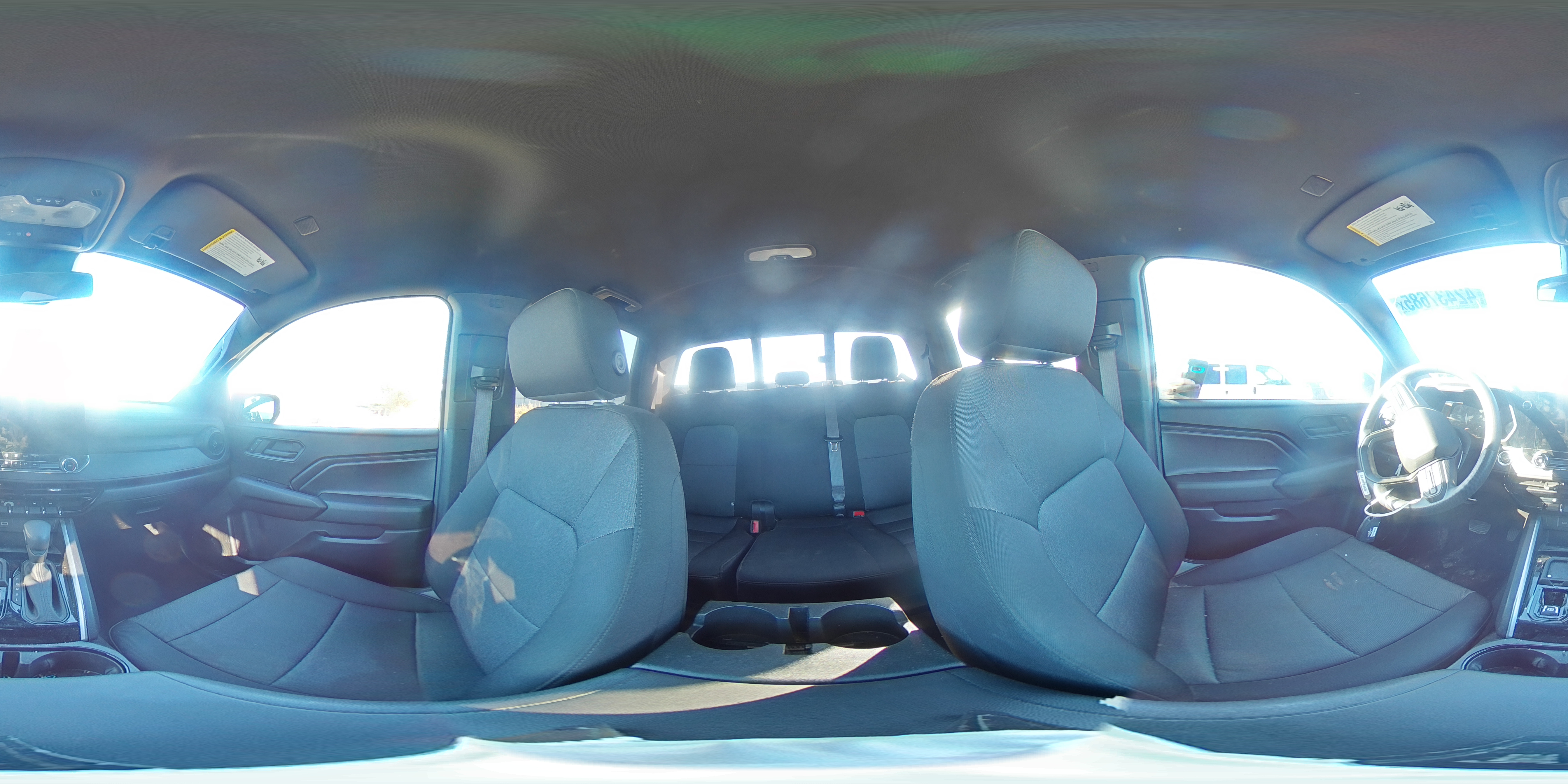 2023 Chevrolet Colorado - Image 13