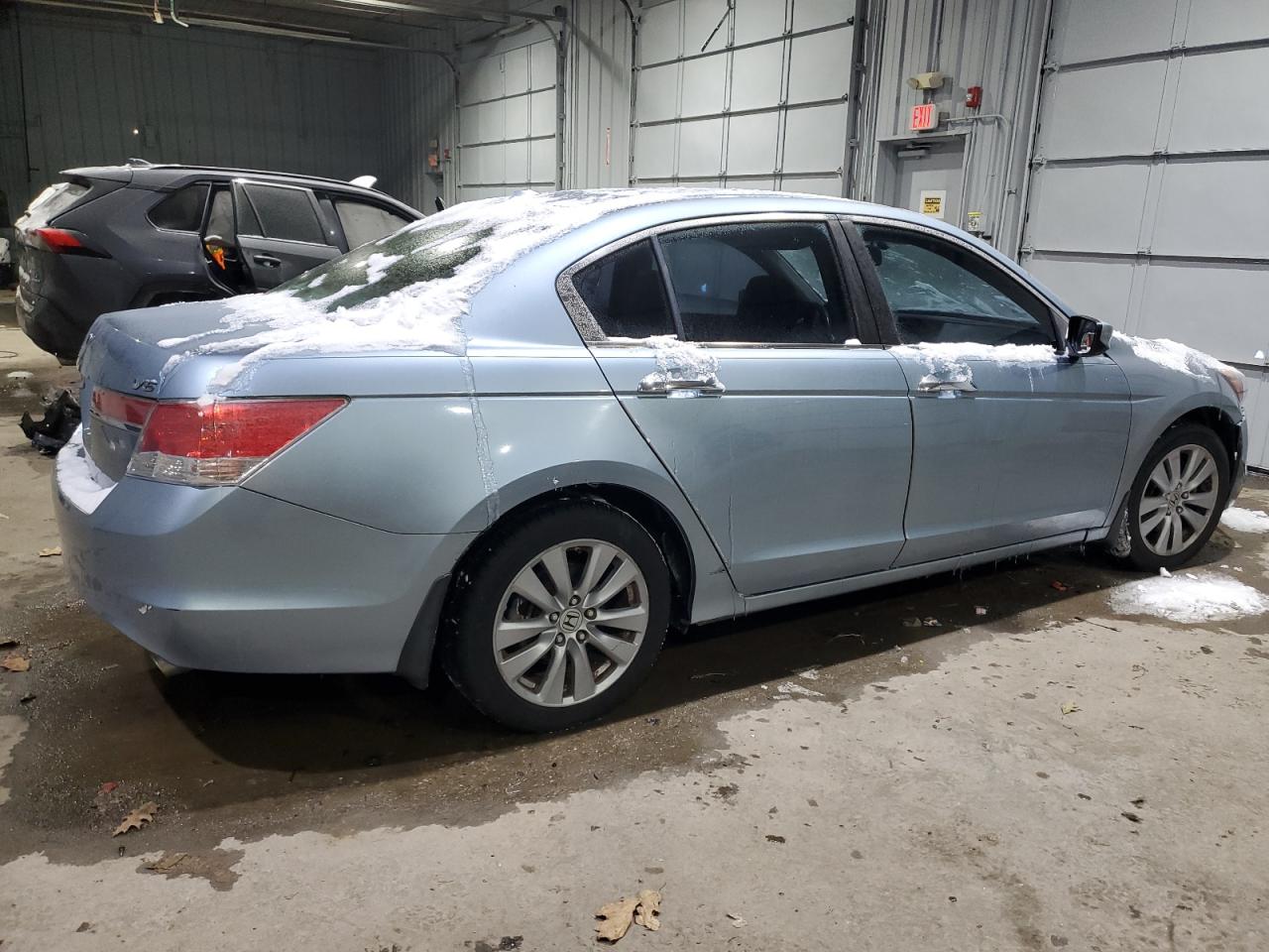 2011 Honda Accord - Image 3