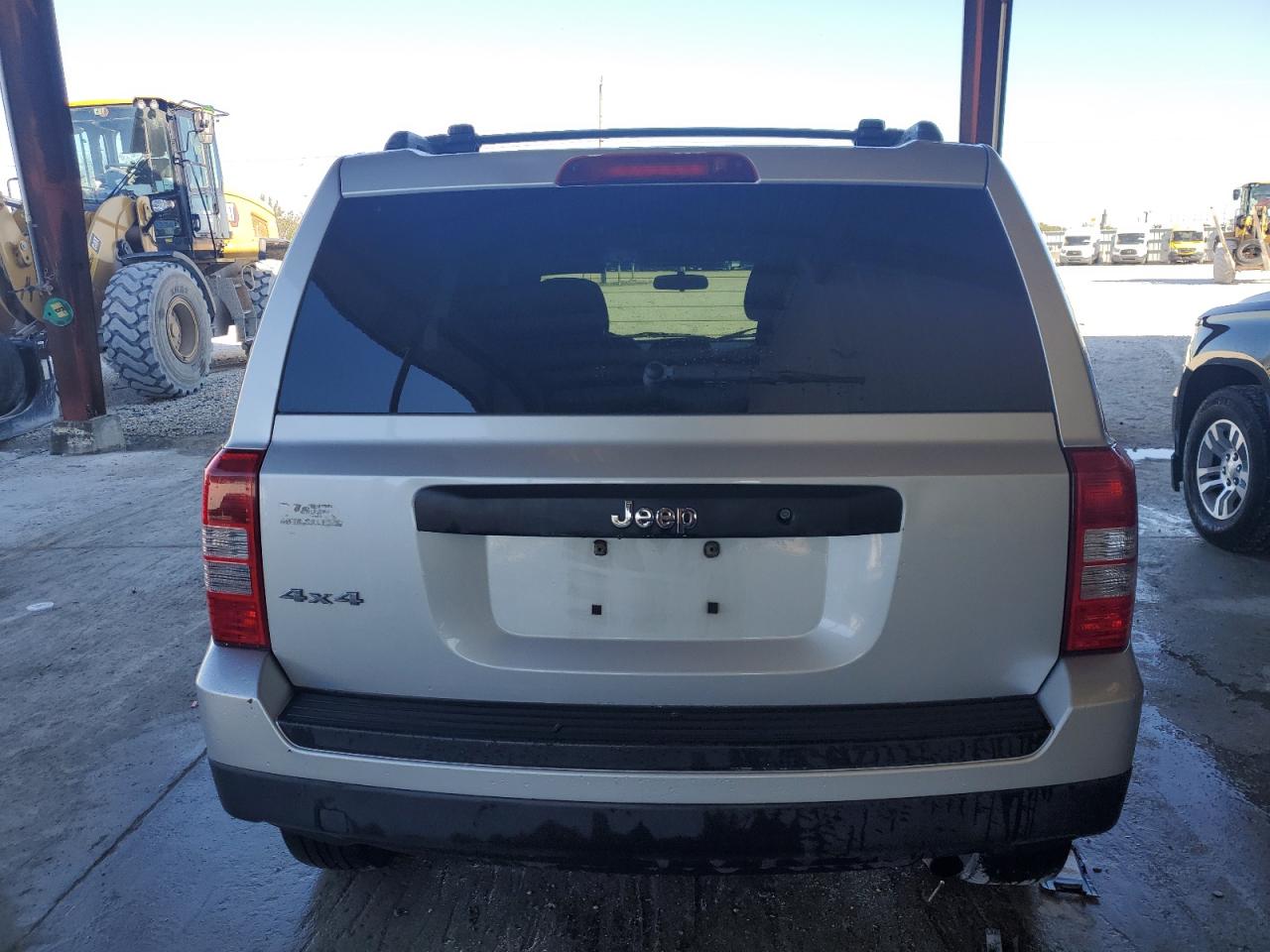 2011 Jeep Liberty (Patriot) - Image 6
