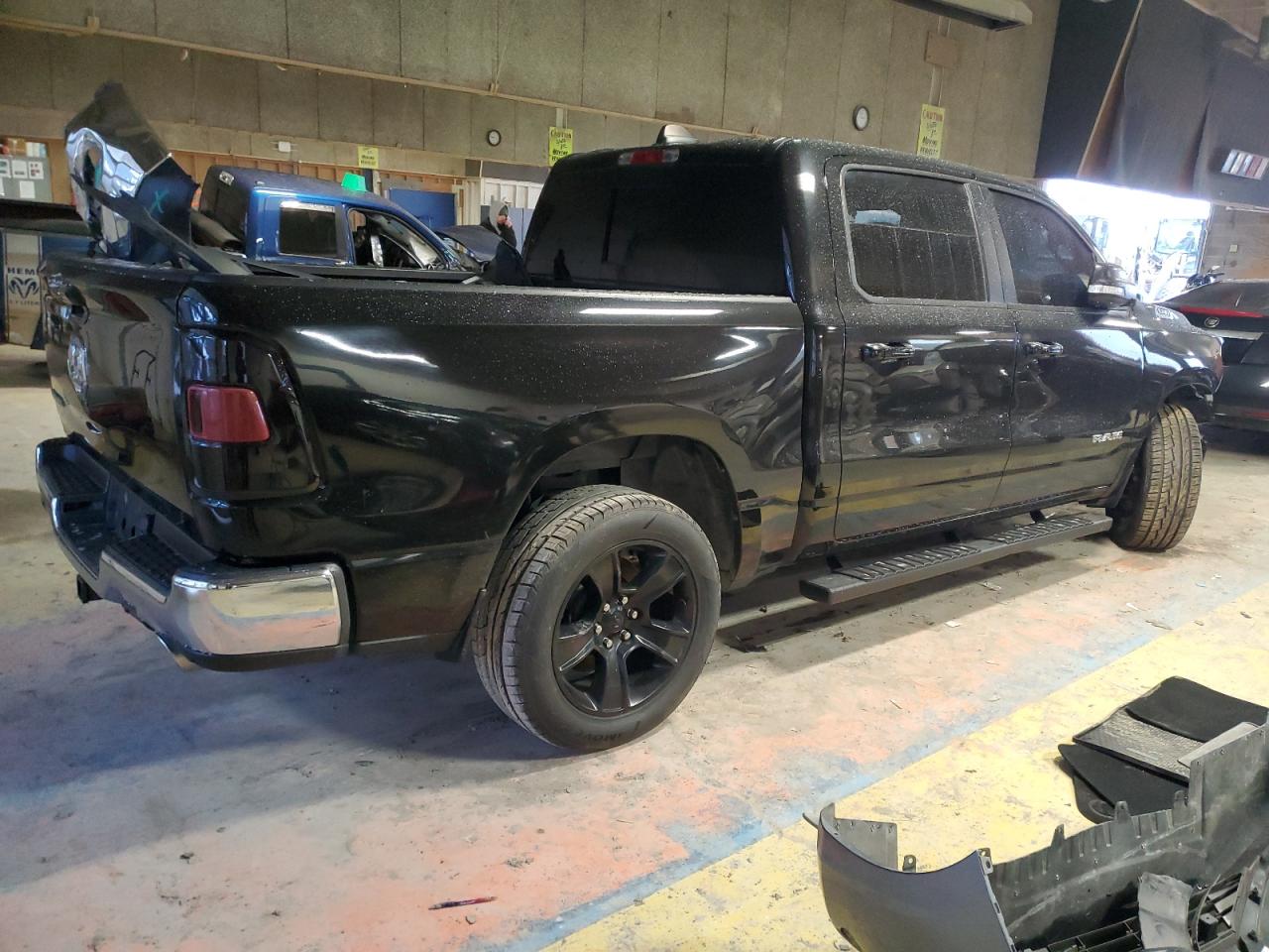 2019 RAM 1500 - Image 3