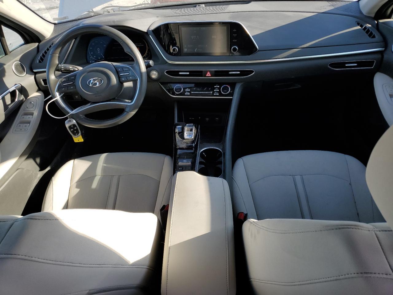 2021 Hyundai Sonata - Image 8