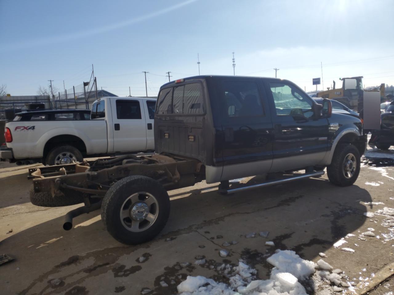 2006 Ford F250 - Image 3
