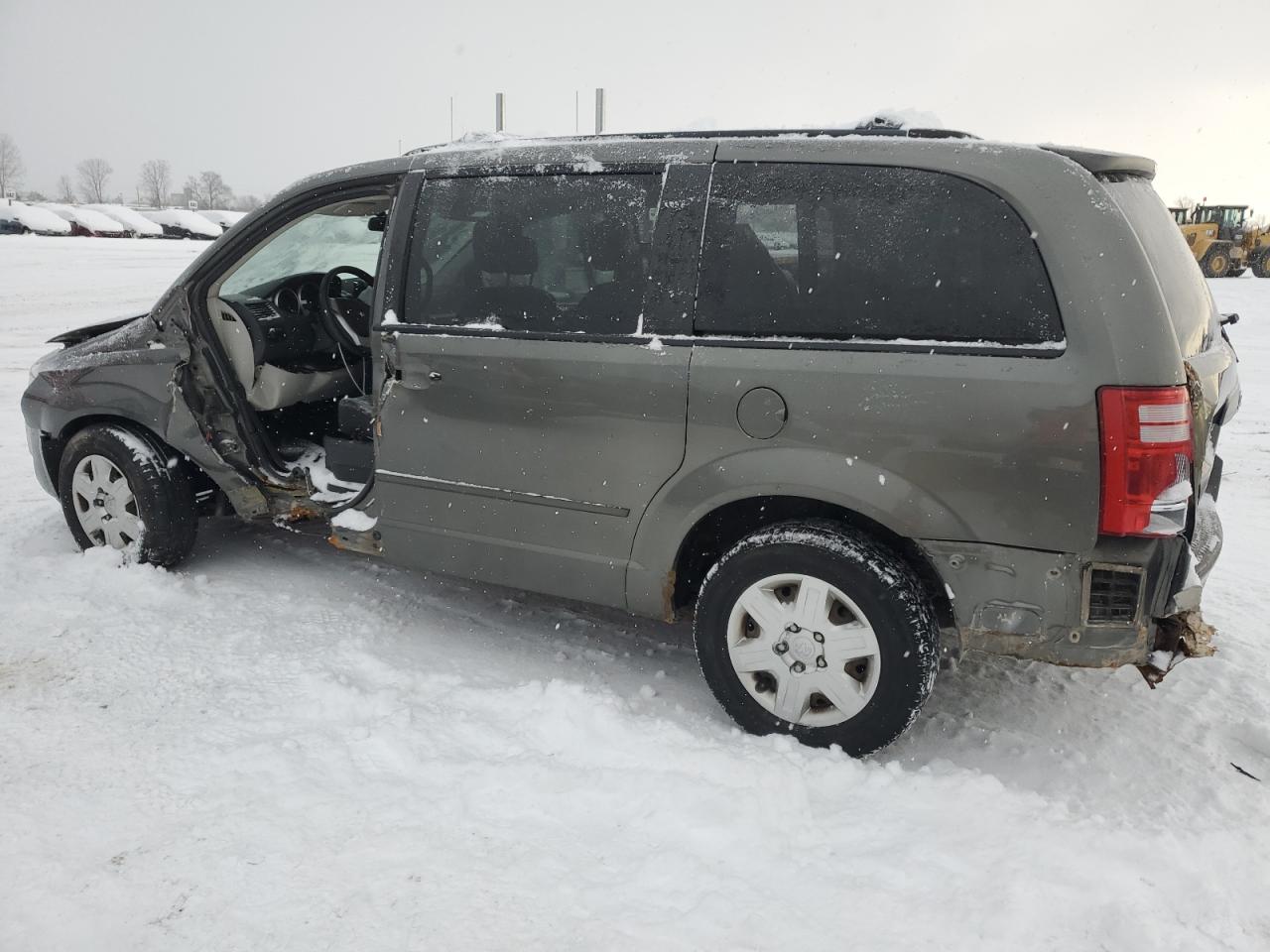 2010 Dodge Caravan - Image 2