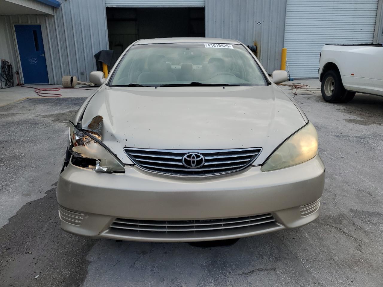 2005 Toyota Camry - Image 5