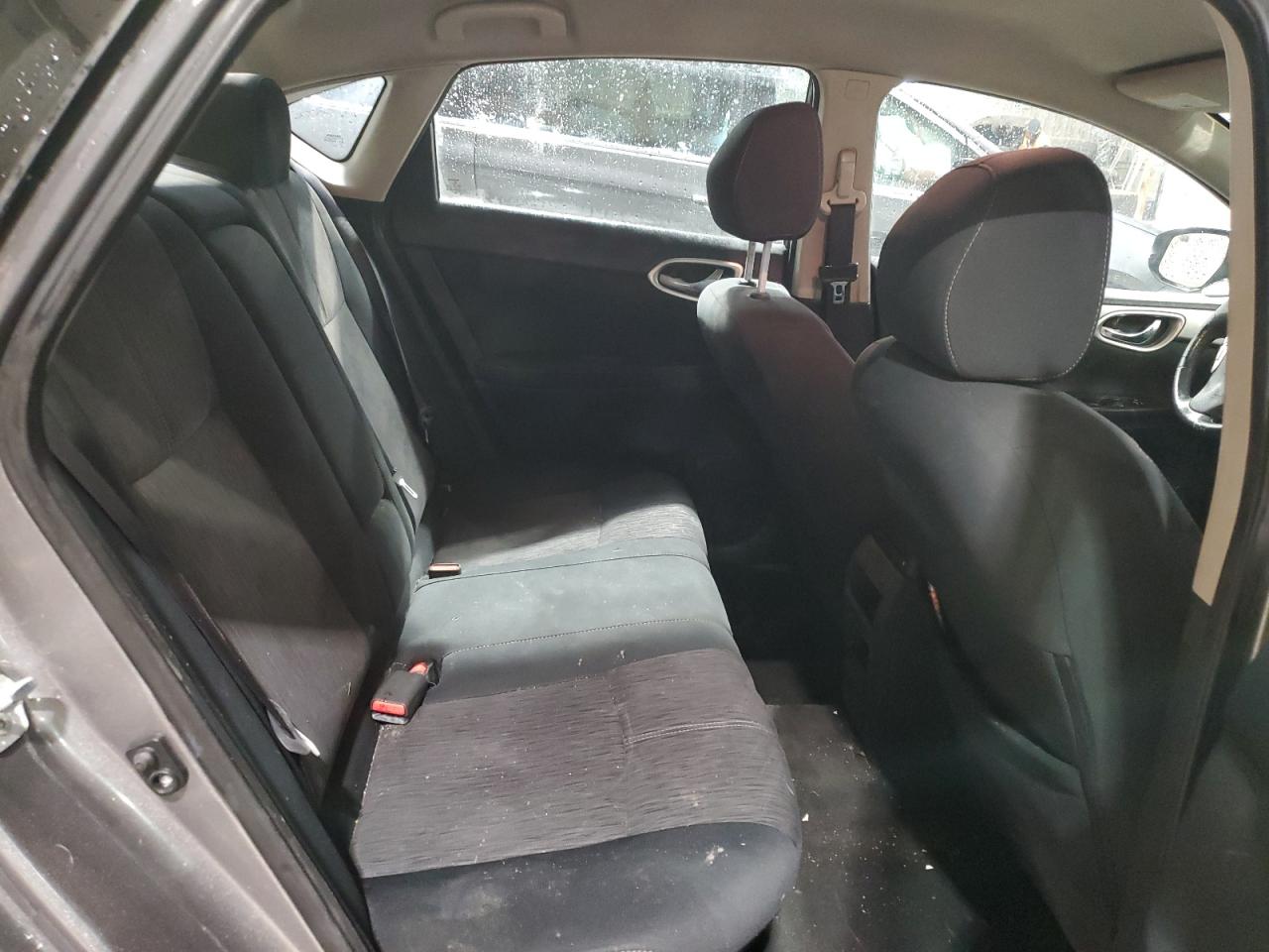 2015 Nissan Sentra - Image 11