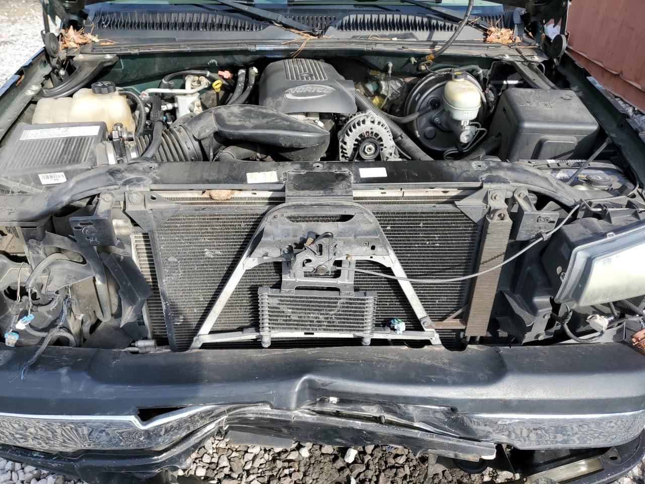 2005 Chevrolet Silverado - Image 11