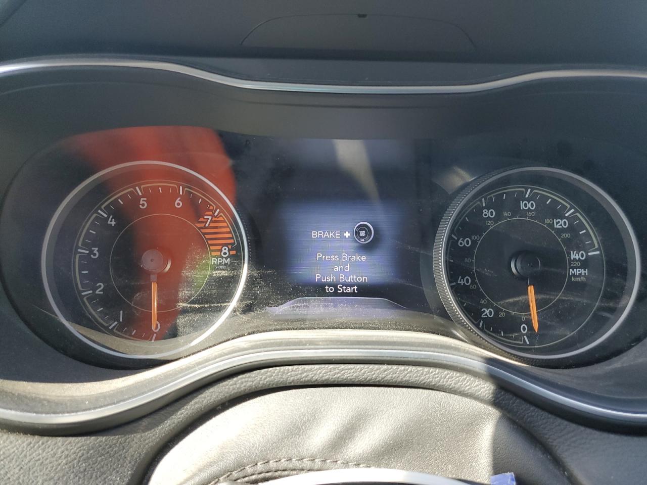 2021 Jeep Cherokee - Image 9