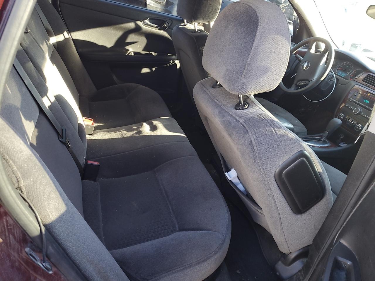 2009 Chevrolet Impala - Image 10