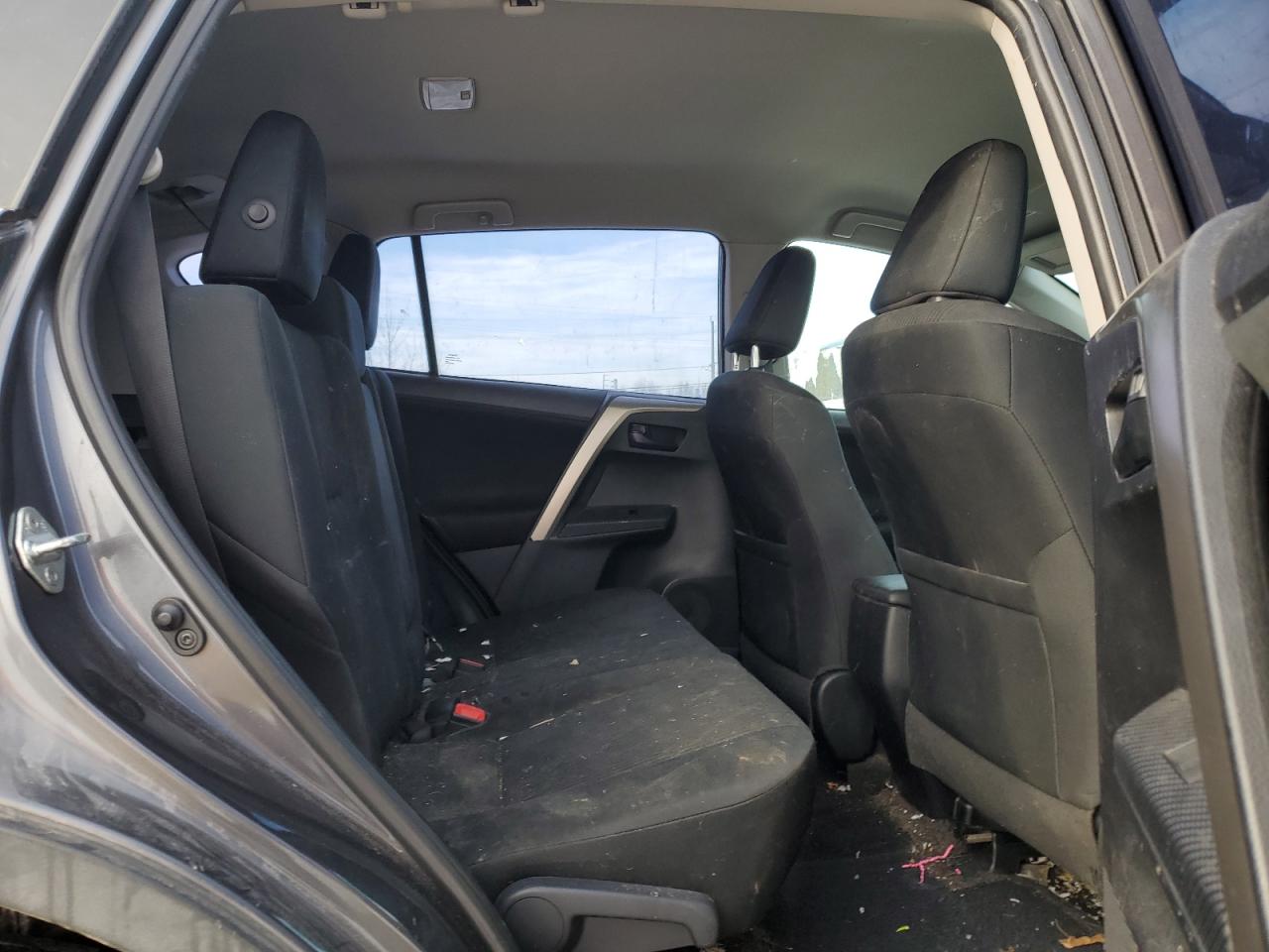 2015 Toyota RAV 4 - Image 11