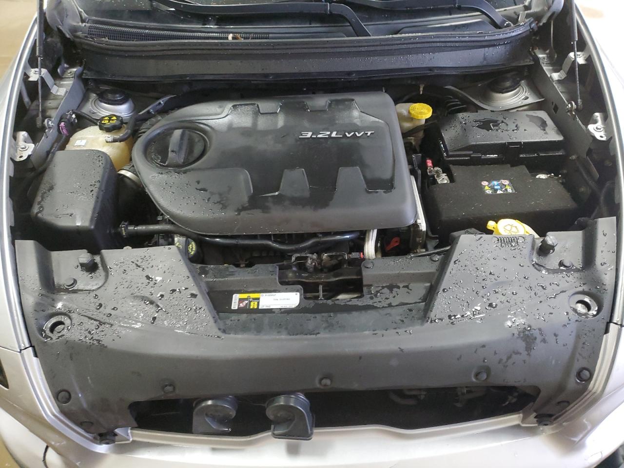 2014 Jeep Grand Cherokee - Image 12