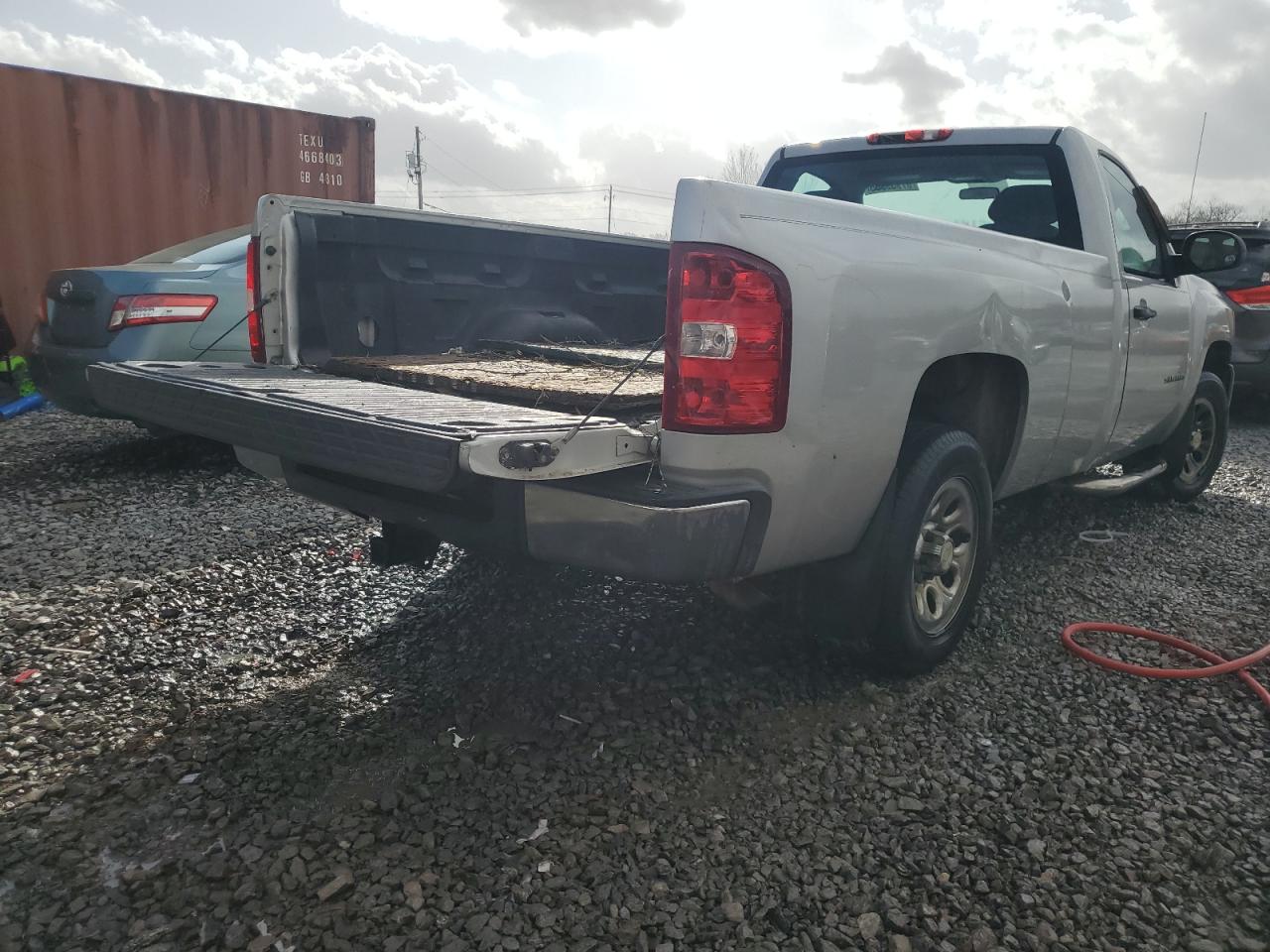 2010 Chevrolet Silverado - Image 3