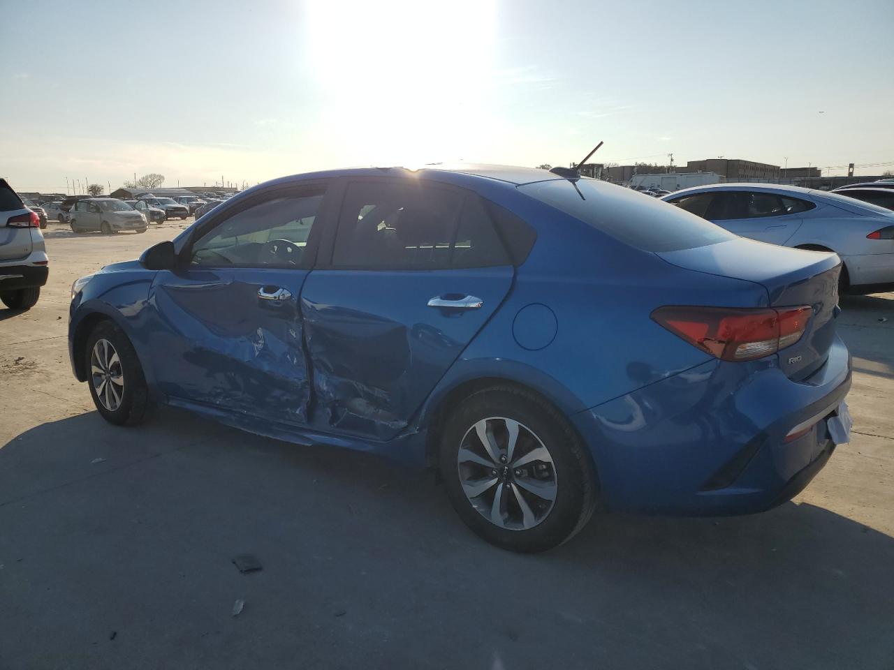 2023 Kia Rio - Image 2