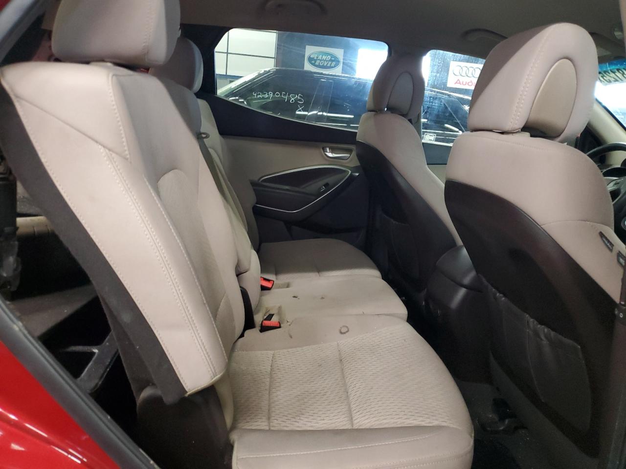 2018 Hyundai Santa Fe - Image 11