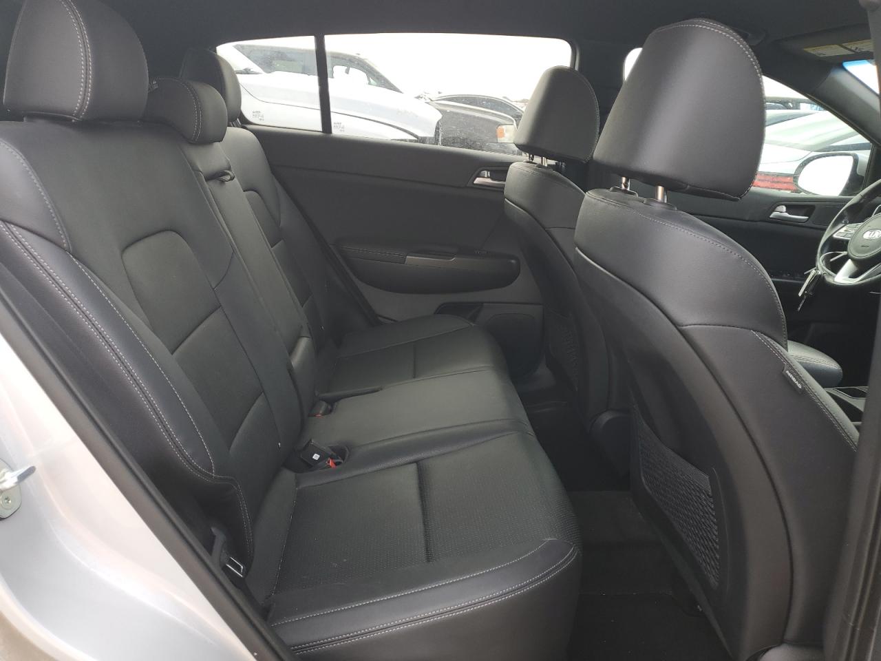 2021 Kia Sportage - Image 11