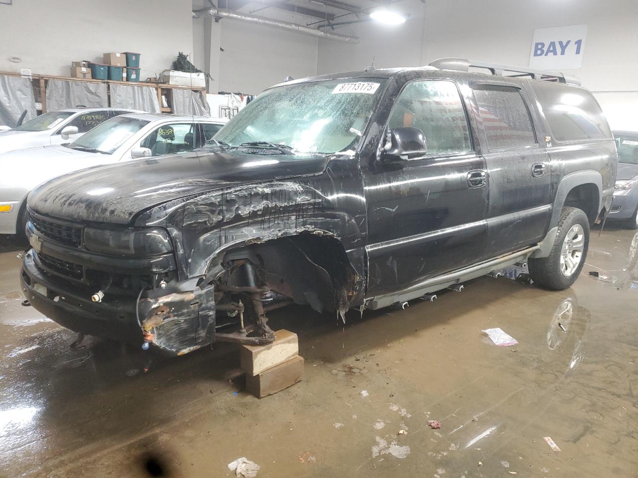 2004 Chevrolet Suburban - Image 1