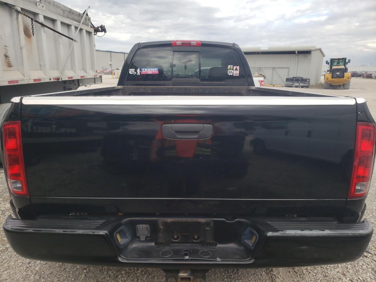 2005 Dodge RAM - Image 6