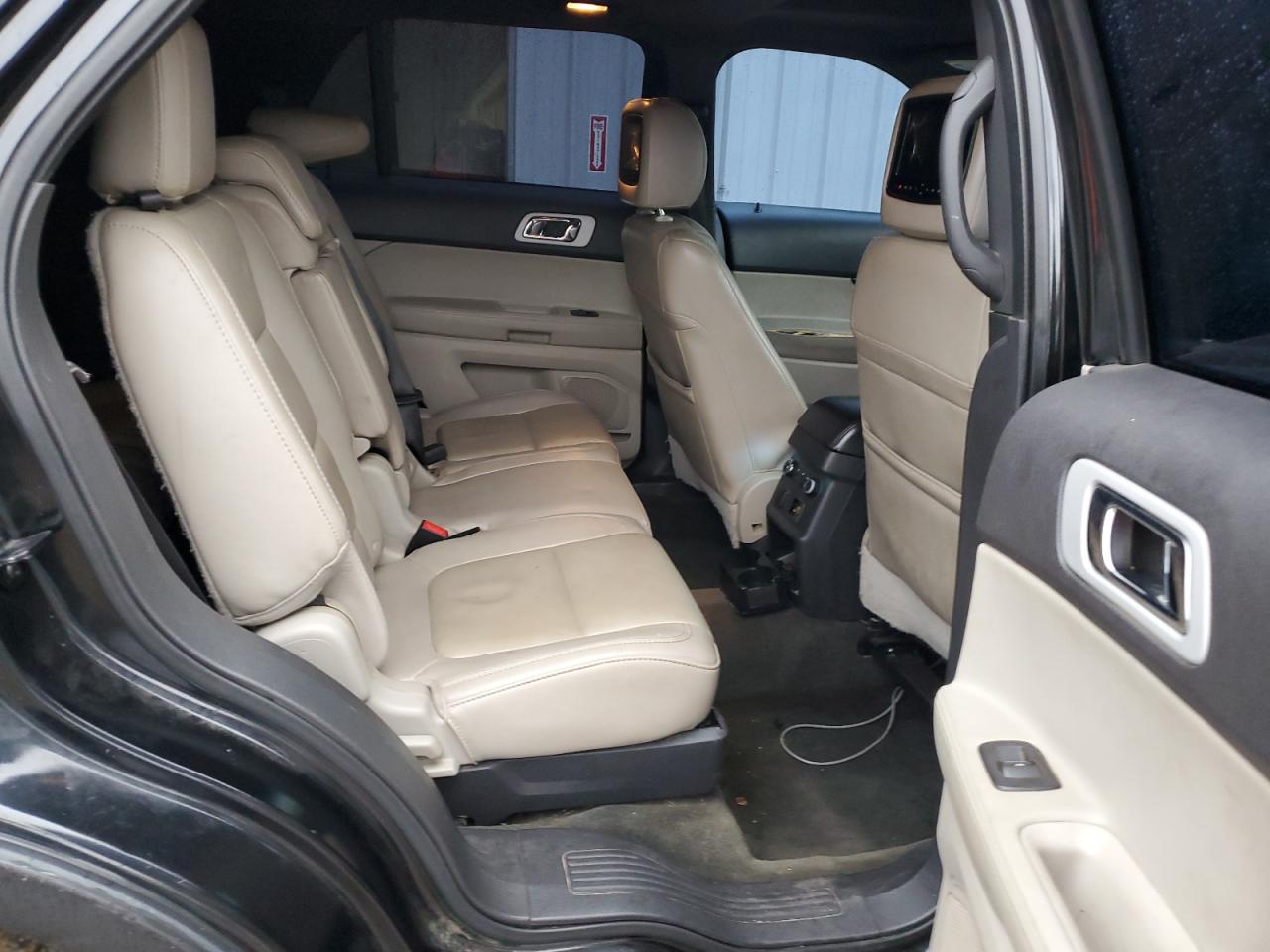 2014 Ford Explorer - Image 11
