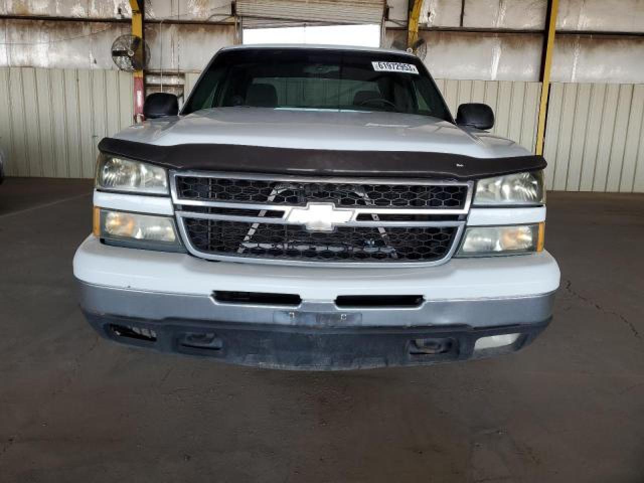 2006 Chevrolet Silverado - Image 5