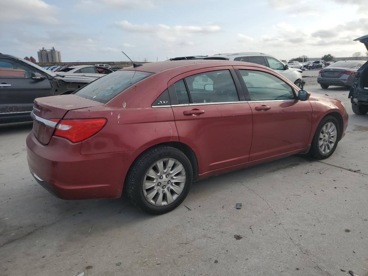 2014 Chrysler 200 - Image 3