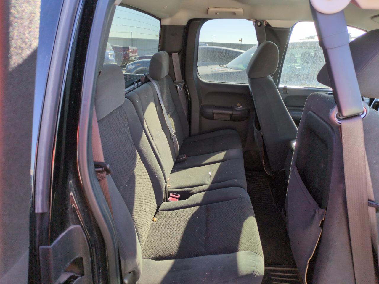 2007 Chevrolet Silverado - Image 10