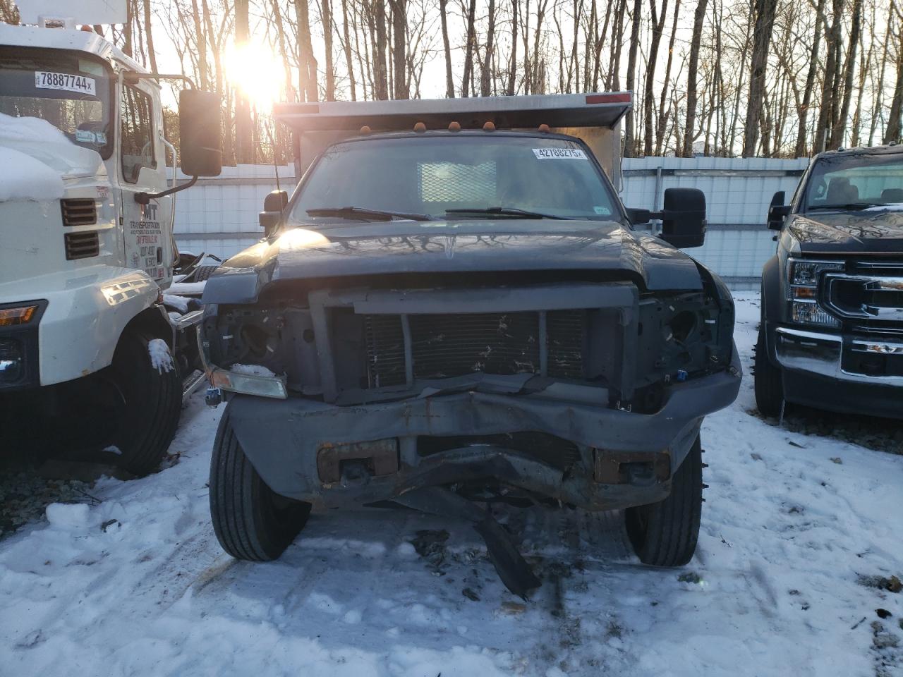 1999 Ford F550 - Image 5