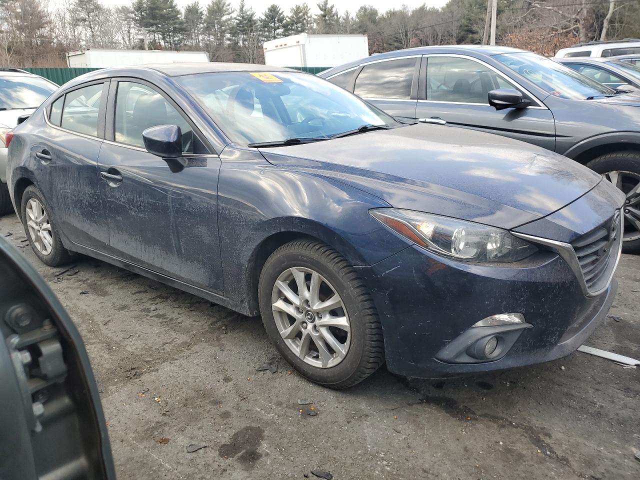 2015 Mazda 3 - Image 4